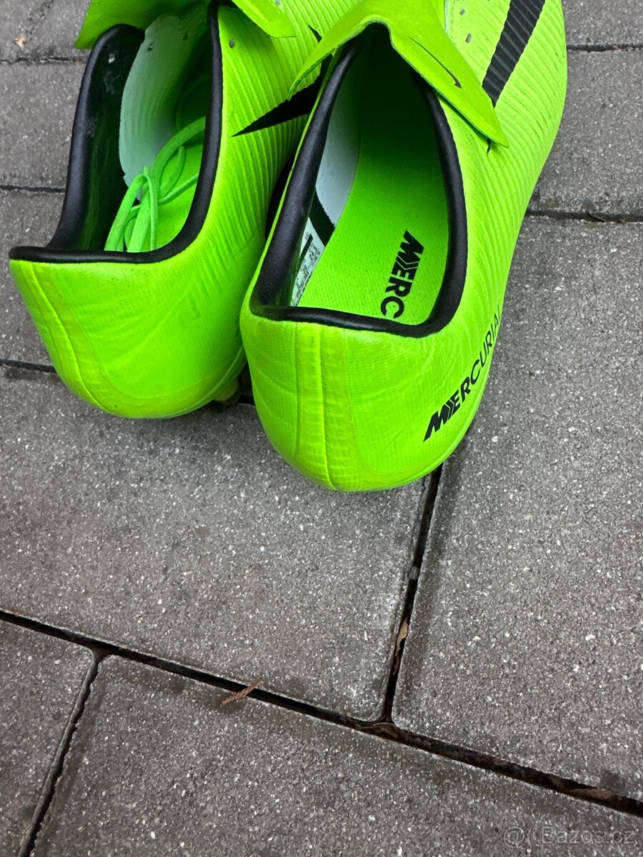 Niki Mercurial - 5
