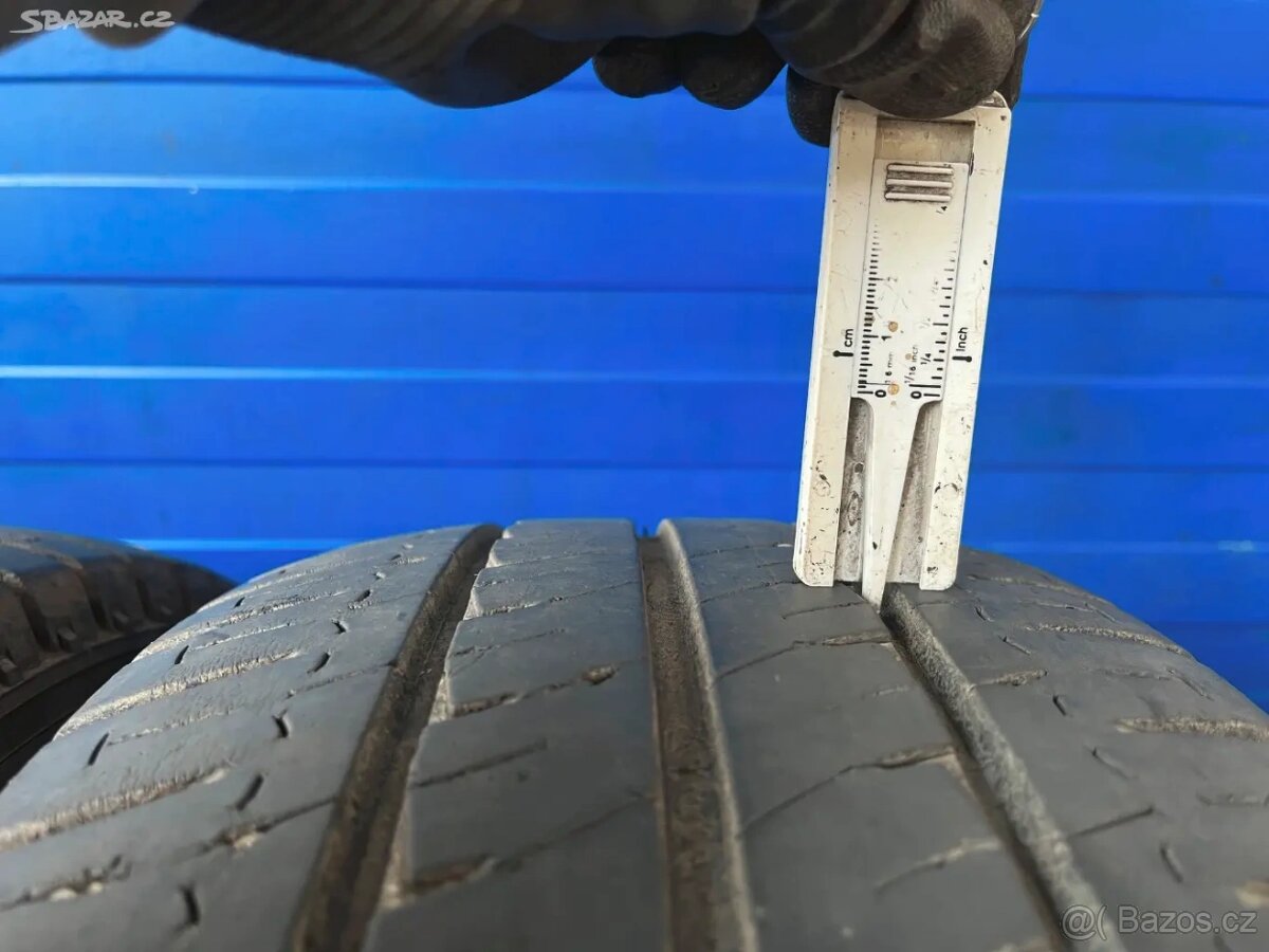 Michelin Agilis 235/65 R16 C 4ks - 5