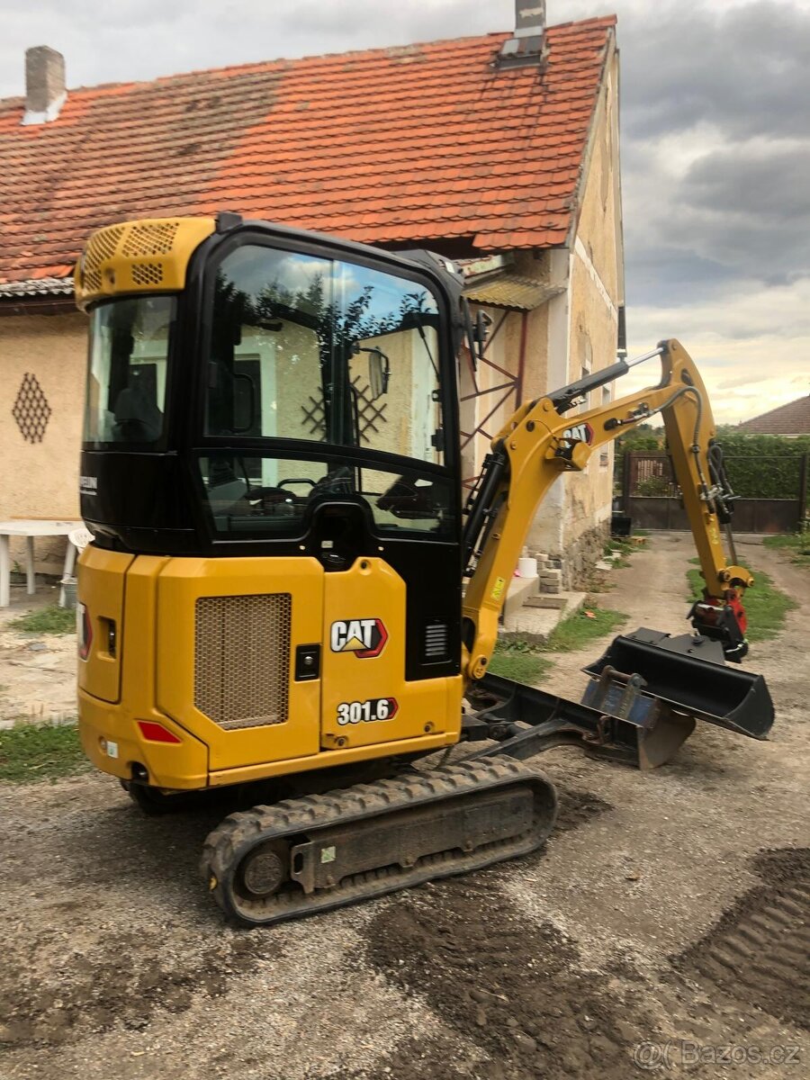 Caterpillar CAT 301.6 - 5