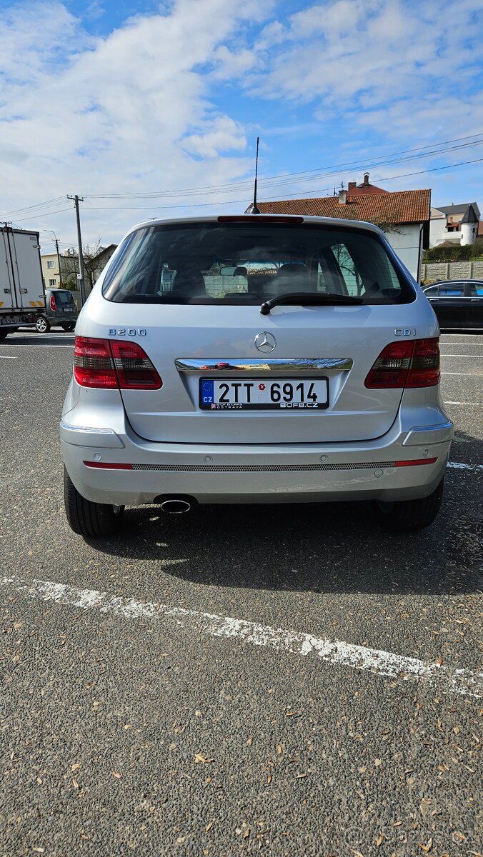Mercedes-Benz W245 - 5