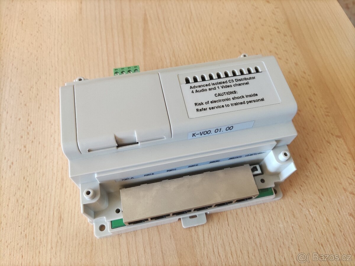 Krabička na DIN lištu (XtendLan DPA-C5-F422) - 5