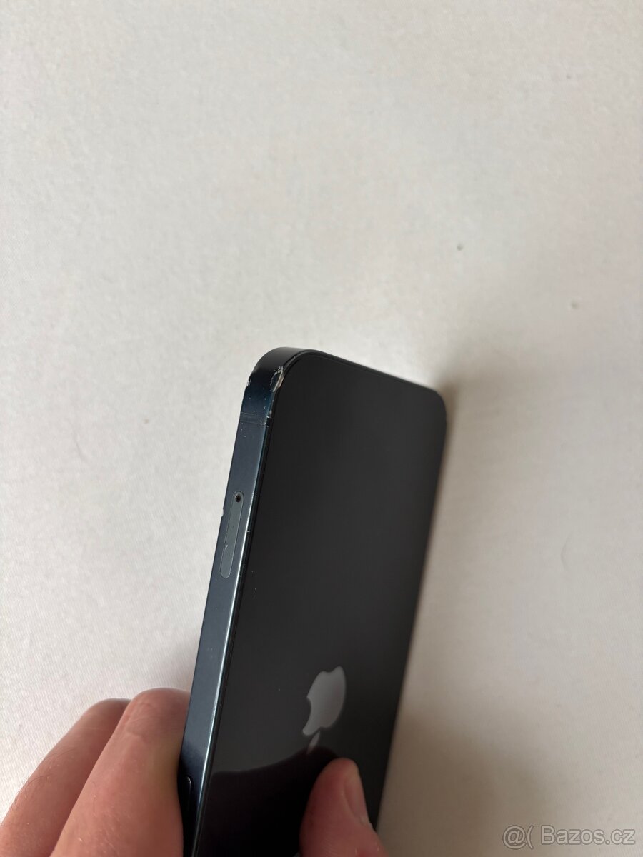 Prodam iPhone 13 128GB - 5