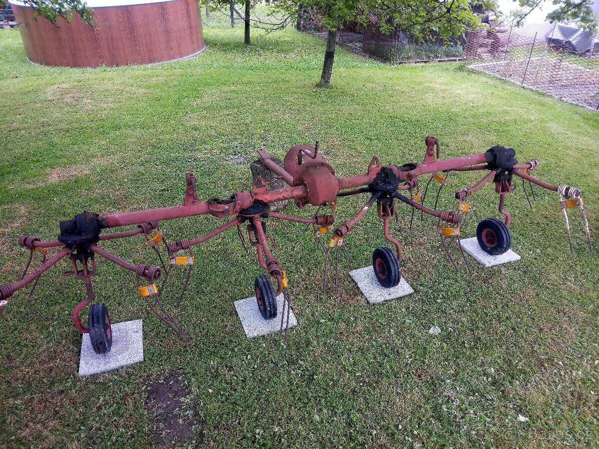 Obraceč sena KH 4 - 5