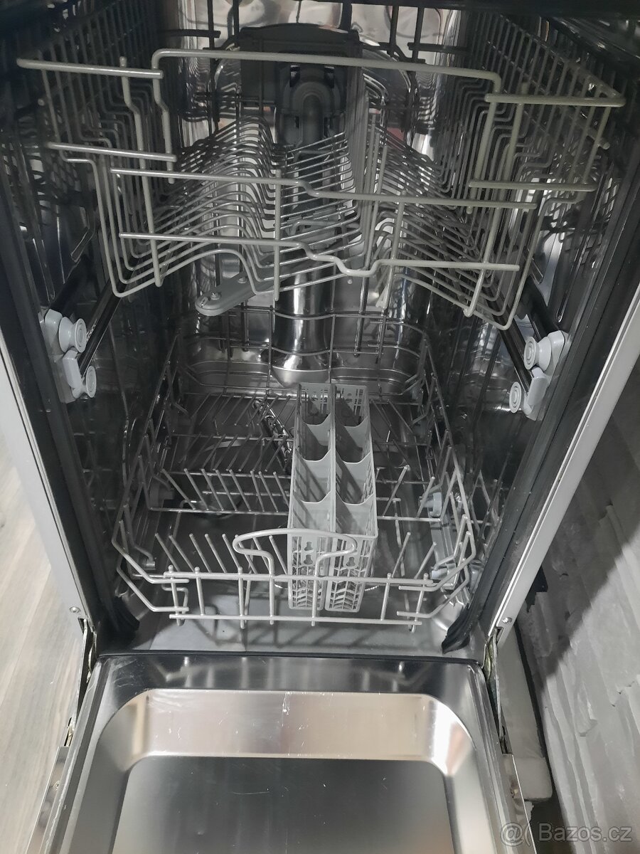 Myčka nádobí Candy (šedá) - 5
