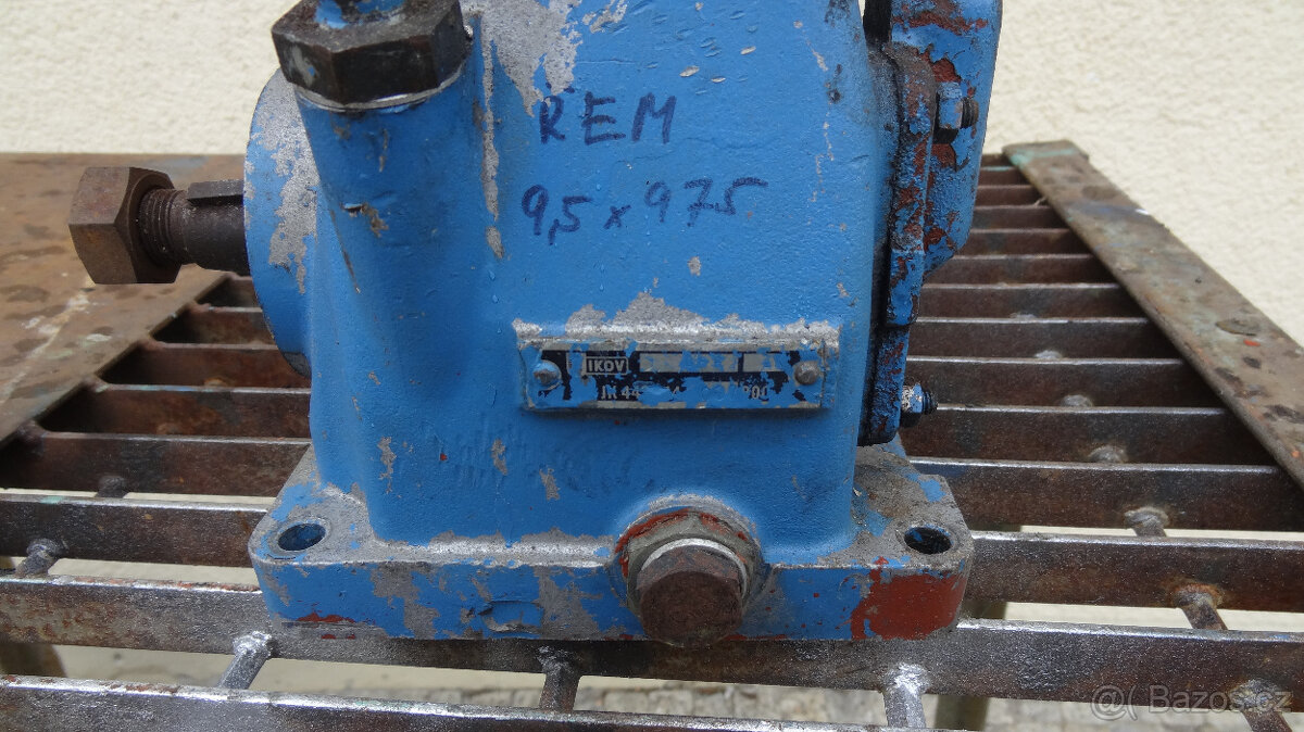 prodám kompresor - 5