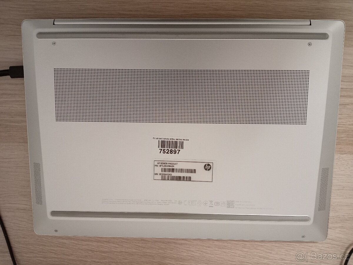 HP Pavilion Plus 14 - 5