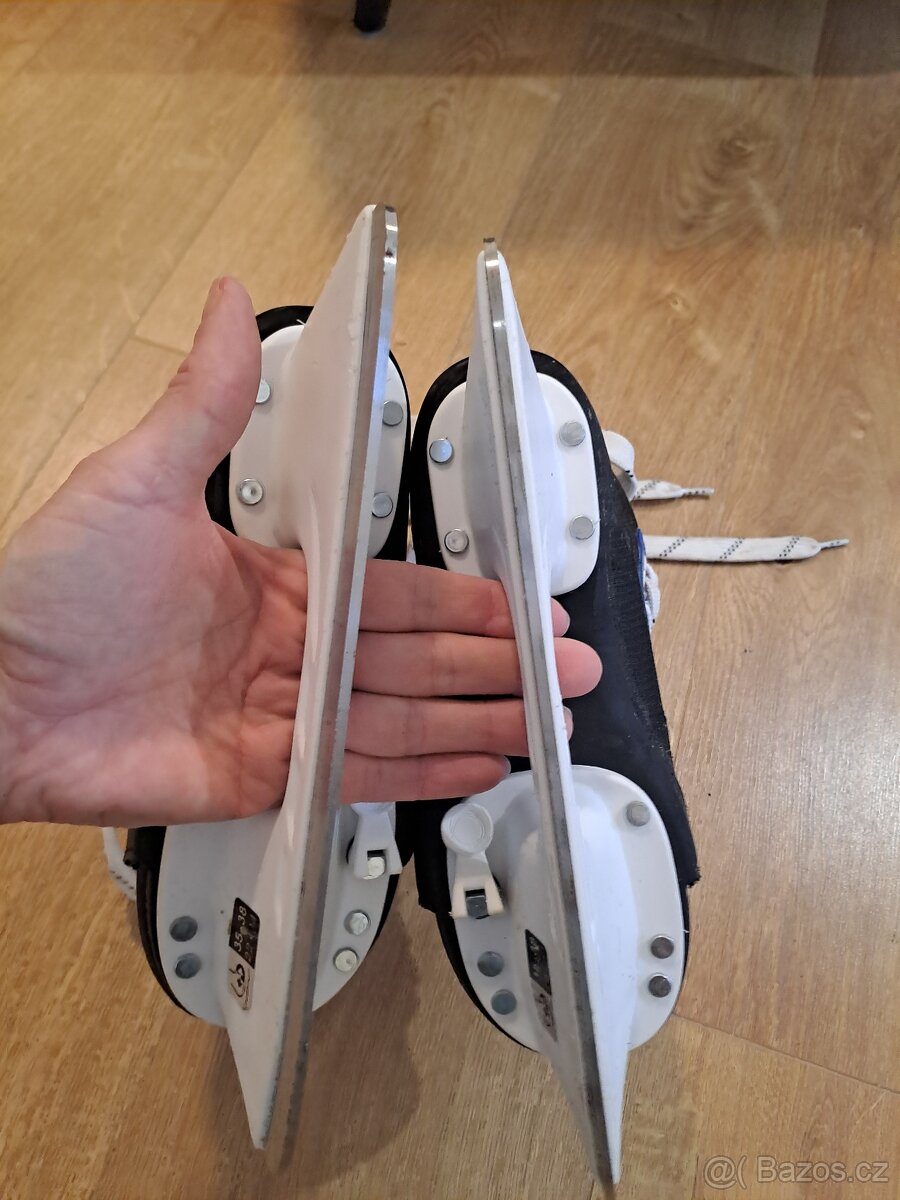 Chlapecké brusle vel. 35-38 - 5