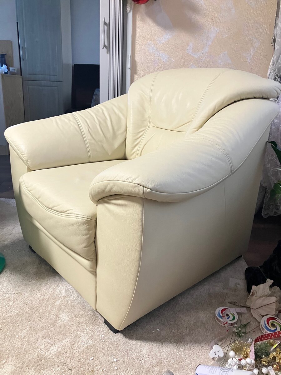 Prodej krásného koženého křesla – 3000 Kč (možná sleva) - 5