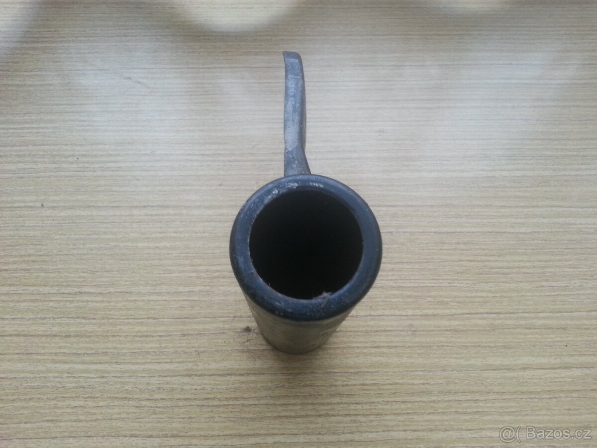 Plast a držák předního světla a zadní tlumič na Jawa 350 634 - 5