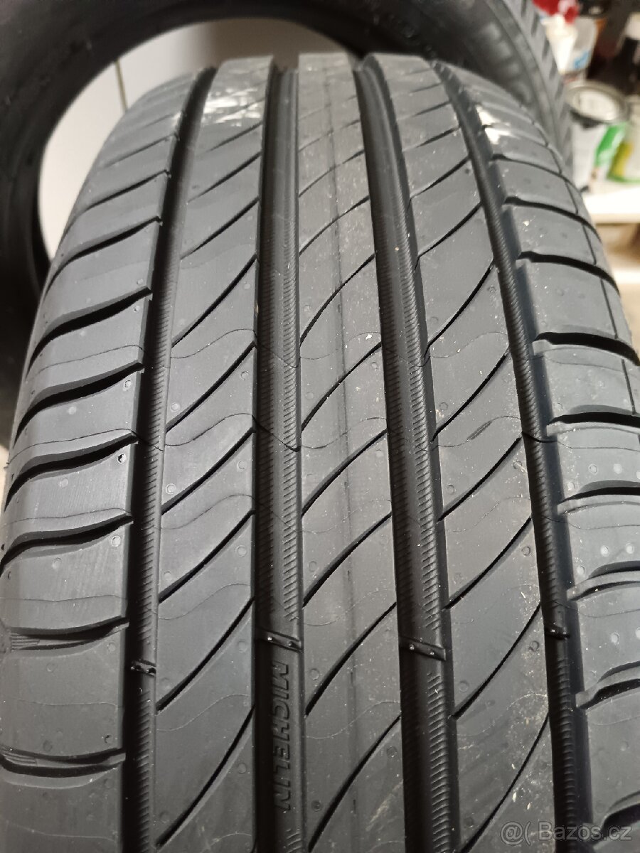 185/65r15 Michelin primacy 4 - 5