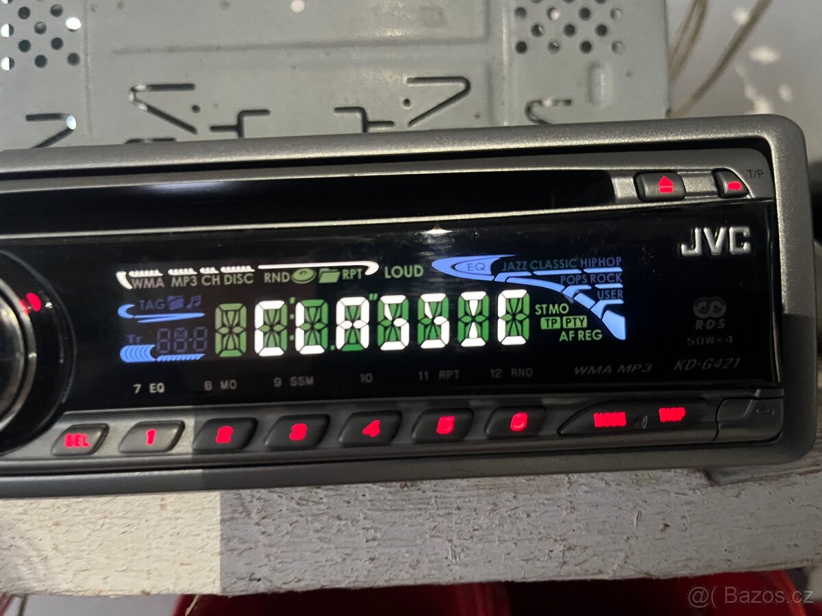 JVC autoradio 4x50 , mp3 - 5