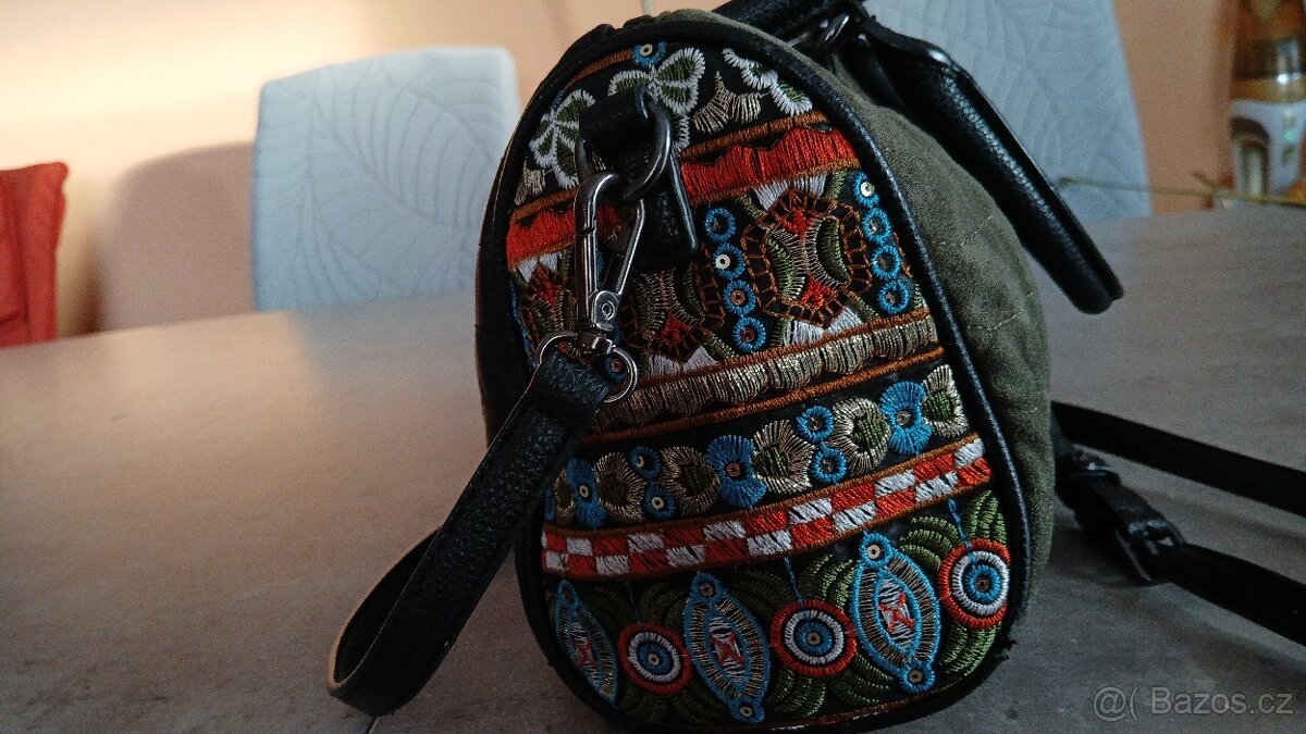 Menší kabelka Desigual - 5