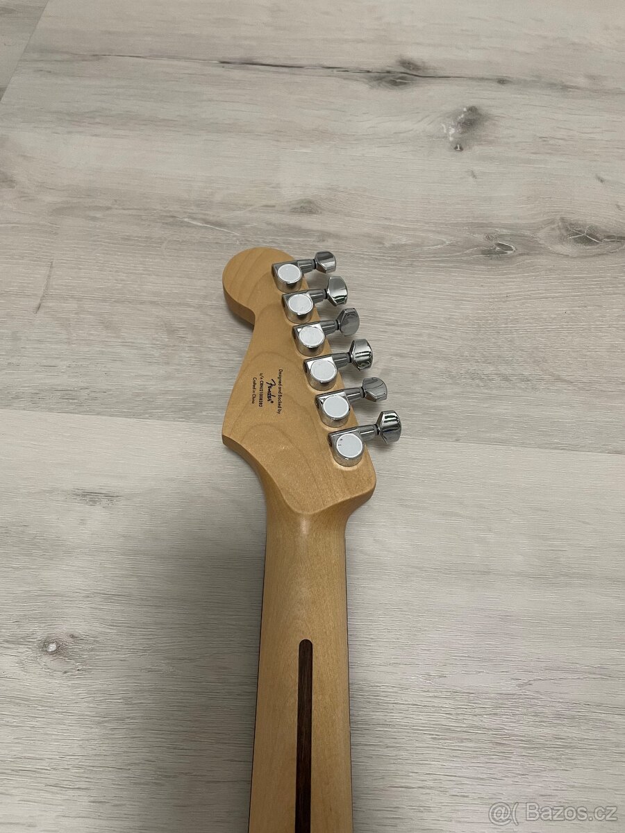 Elektrická kytara Fender squier stratocaster + vybavení - 5