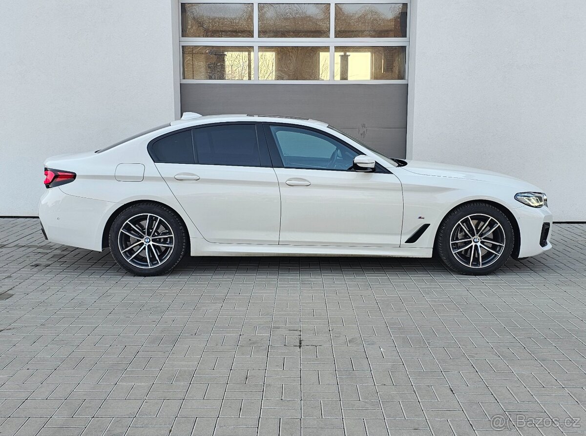 BMW Řada 5, 530d xDrive - 5
