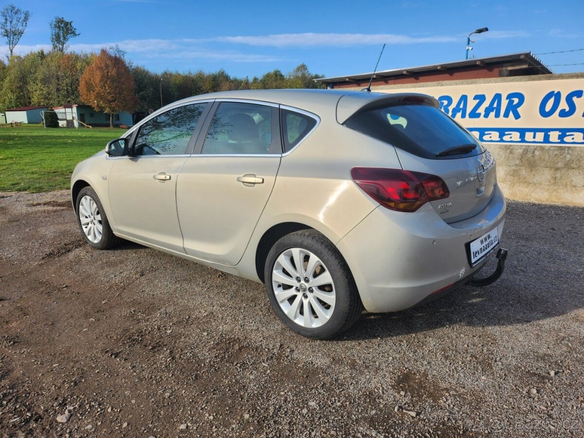 Opel Astra 1.4 16V - 5