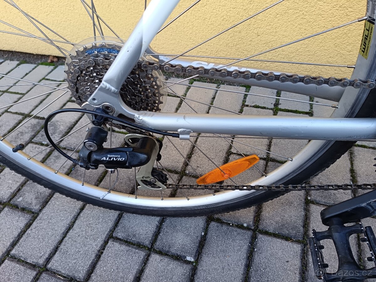 Crossové kolo Giant - 5