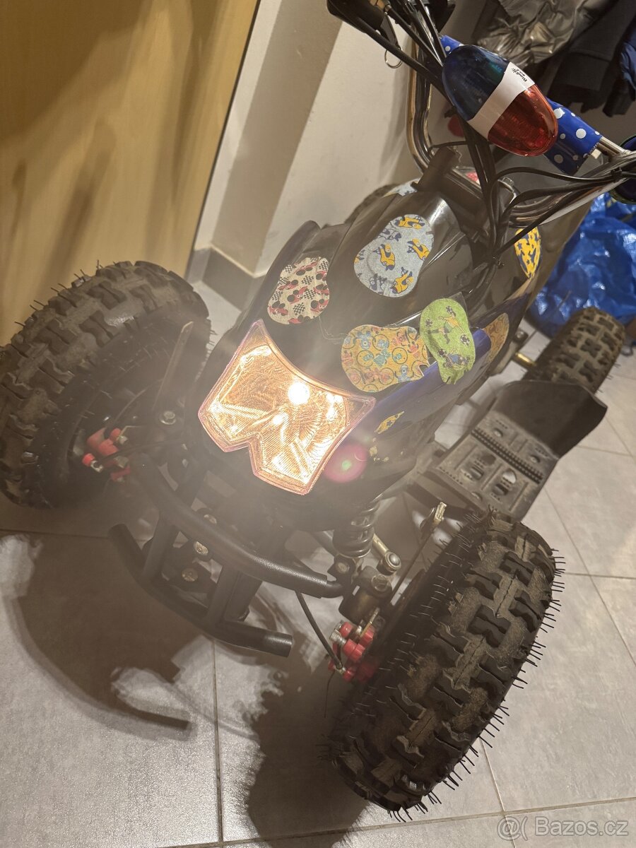 Hecht čtyřkolka elektrická 800w