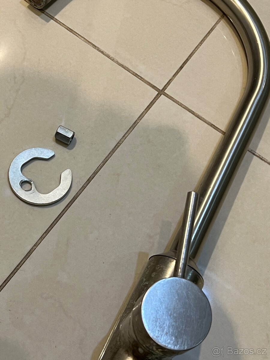 Ikea – zachovalá kuchyňská mísící baterie včetně hadiček - 5