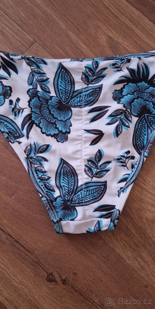 Krásné dvoudílné plavky Butik - 5