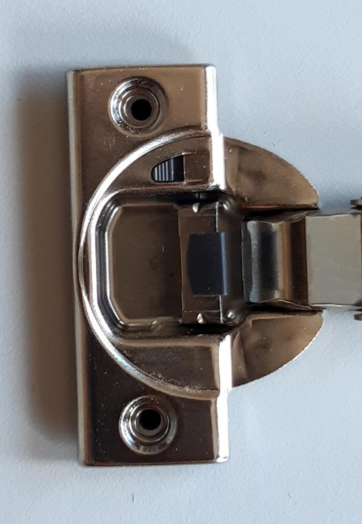 Vrtačka na NK panty Blum . - 5