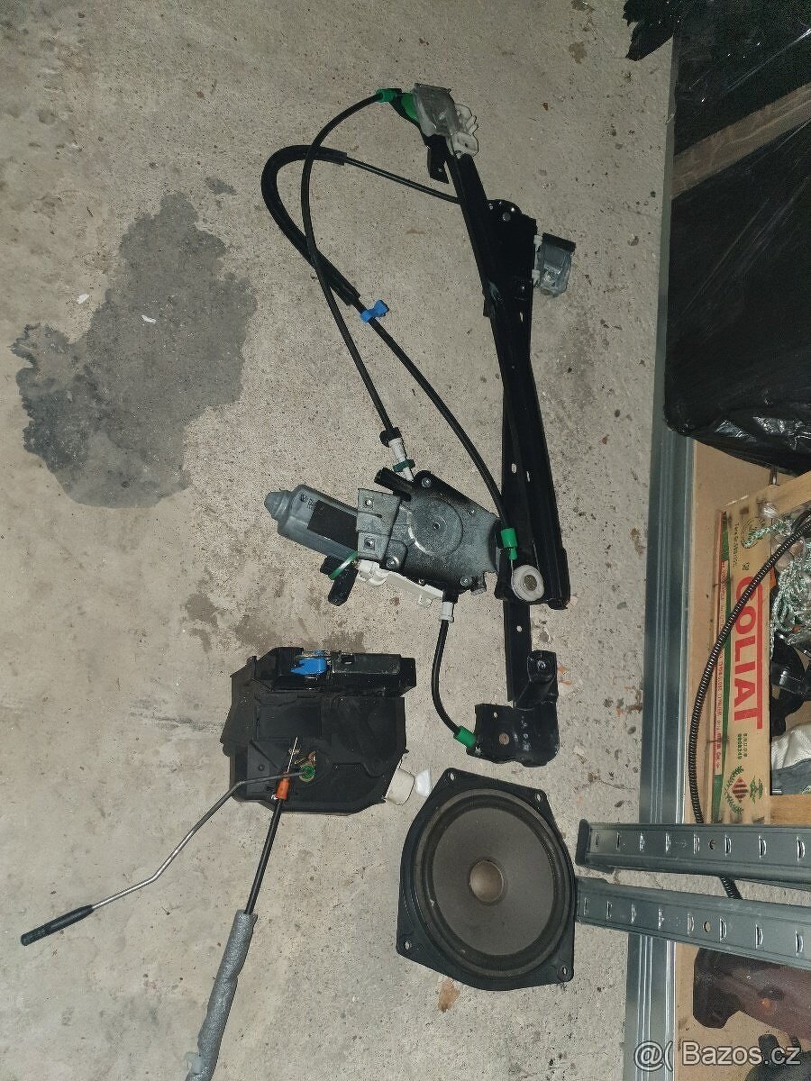 Díly Land rover Freelander TD4 vstřik , sklo, roleta kufru - 5