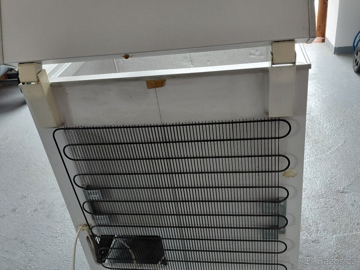 Mrazák pultový 160 l Samsung - 5