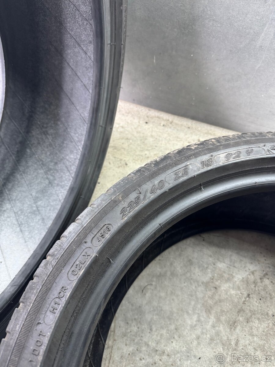 LETNÍ PNEU 225/40/18 - 5