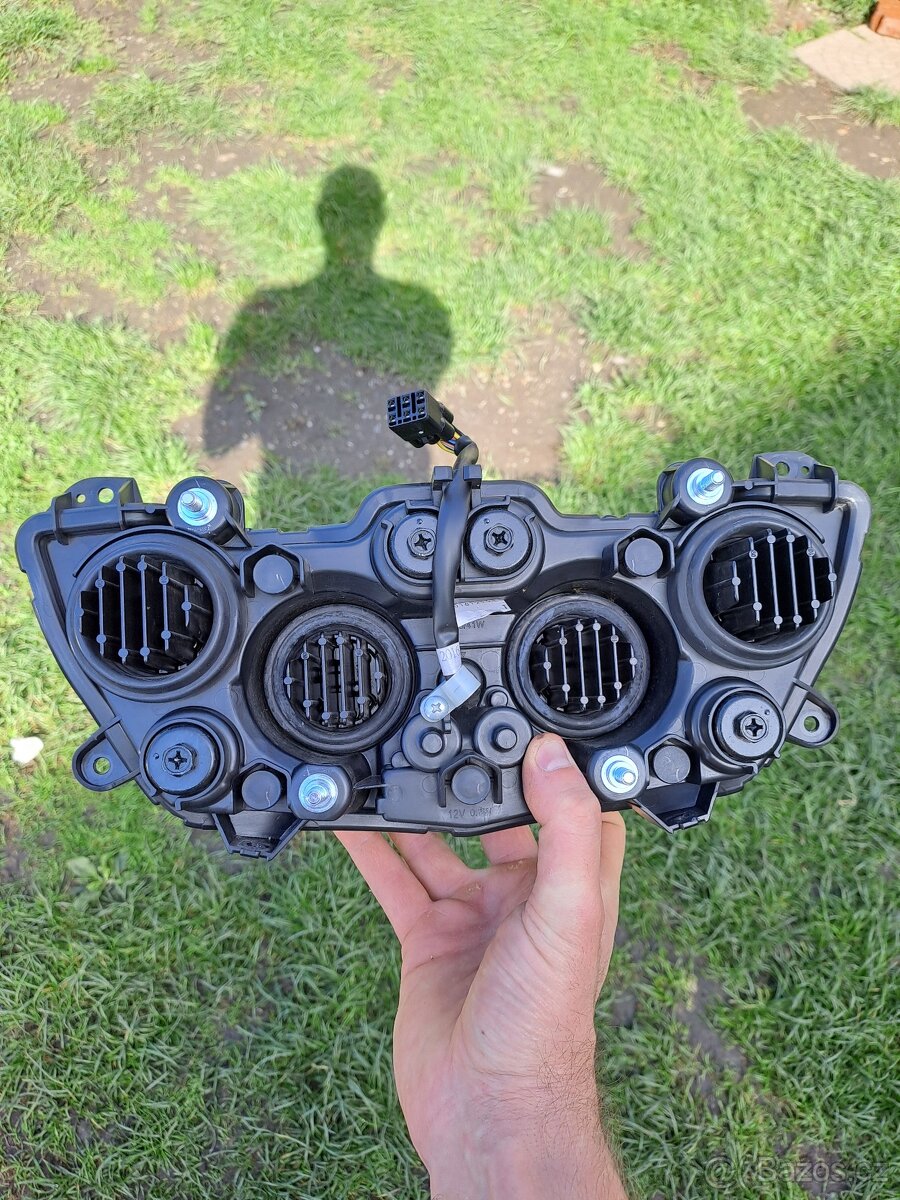 Světlo Yamaha MT-09 - 5