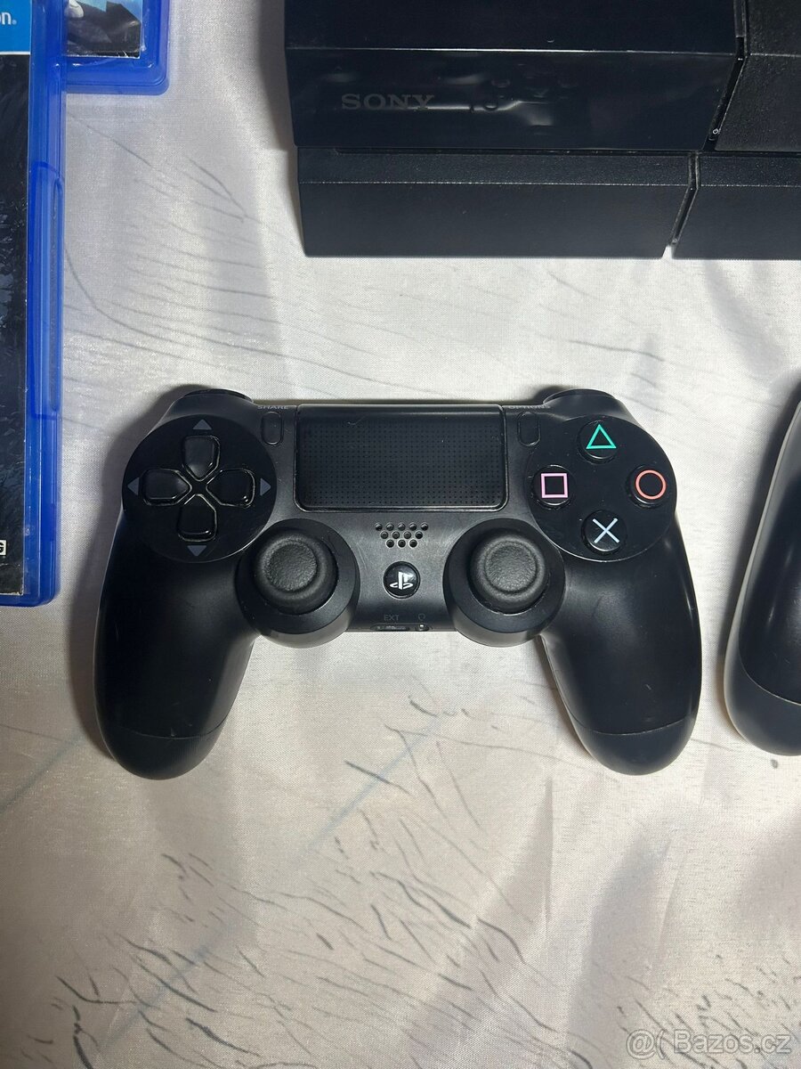PlayStation 4 1TB + 2 orig. Ovladače+ hry - 5