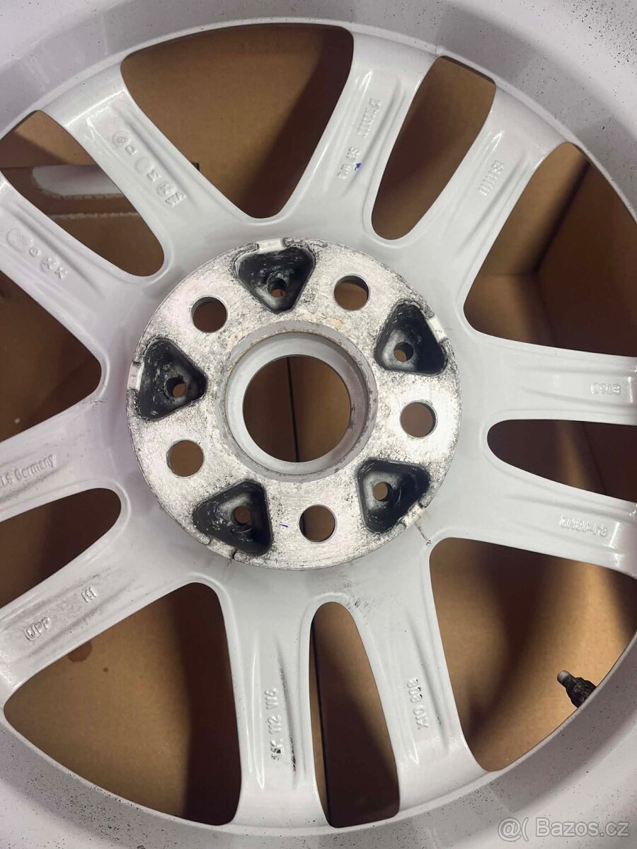 5x112 R18 8J ET30 - 5