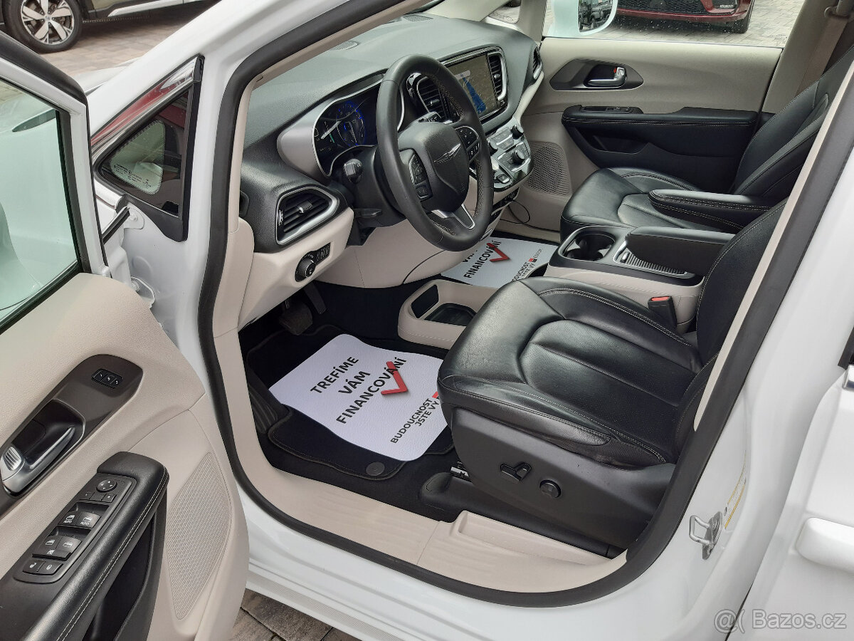 Chrysler Pacifica 3,6L,r.v.2022, kůže,7mít,TopStav,85.000 km - 5