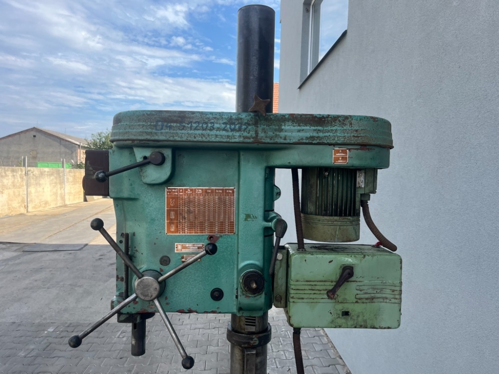 135. Sloupová vrtačka VS 20 A - 5