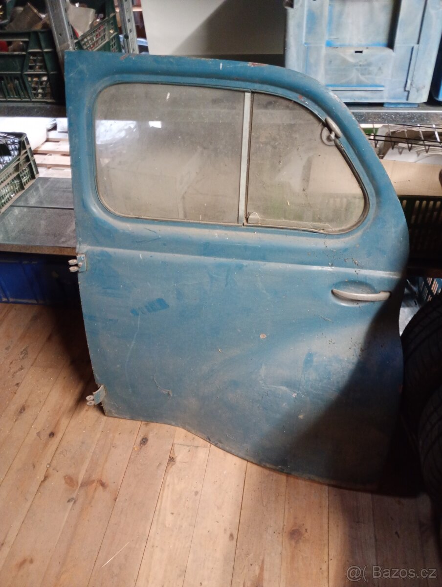 Renault 4 CV dveře - 5