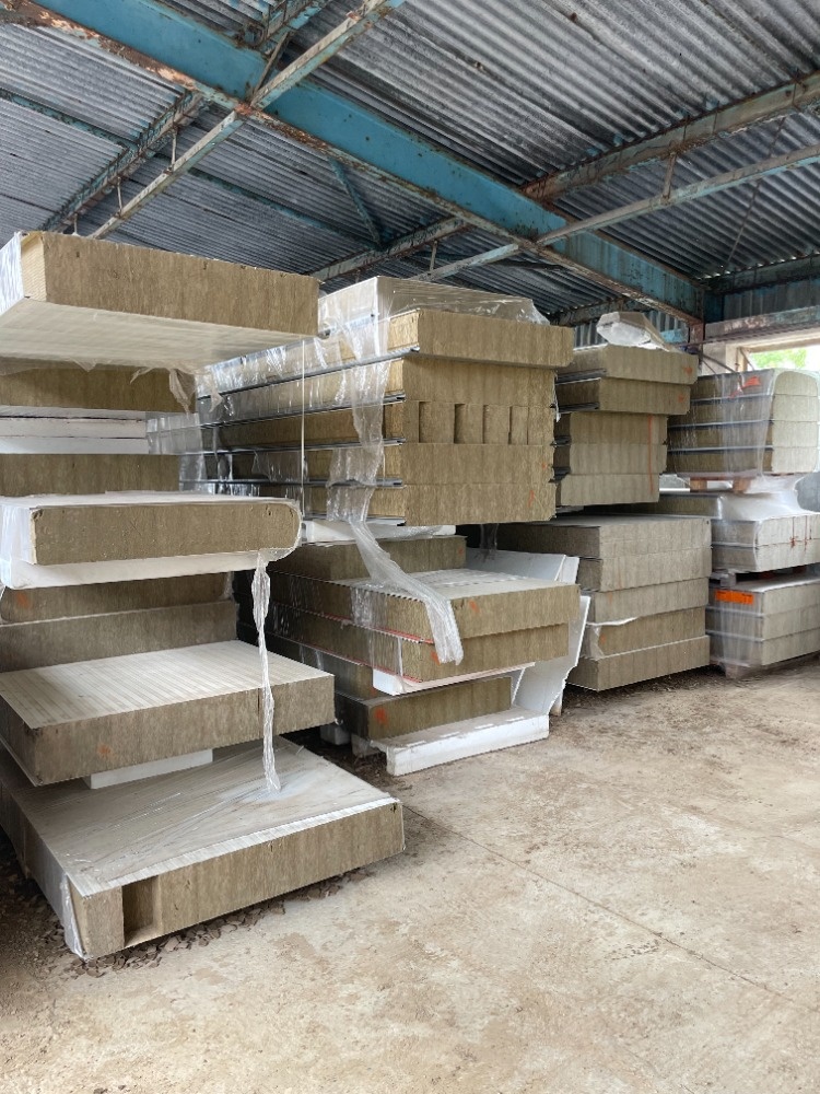 Vatový panel KINGSPAN (minerální vlna) 260 m2 - 5