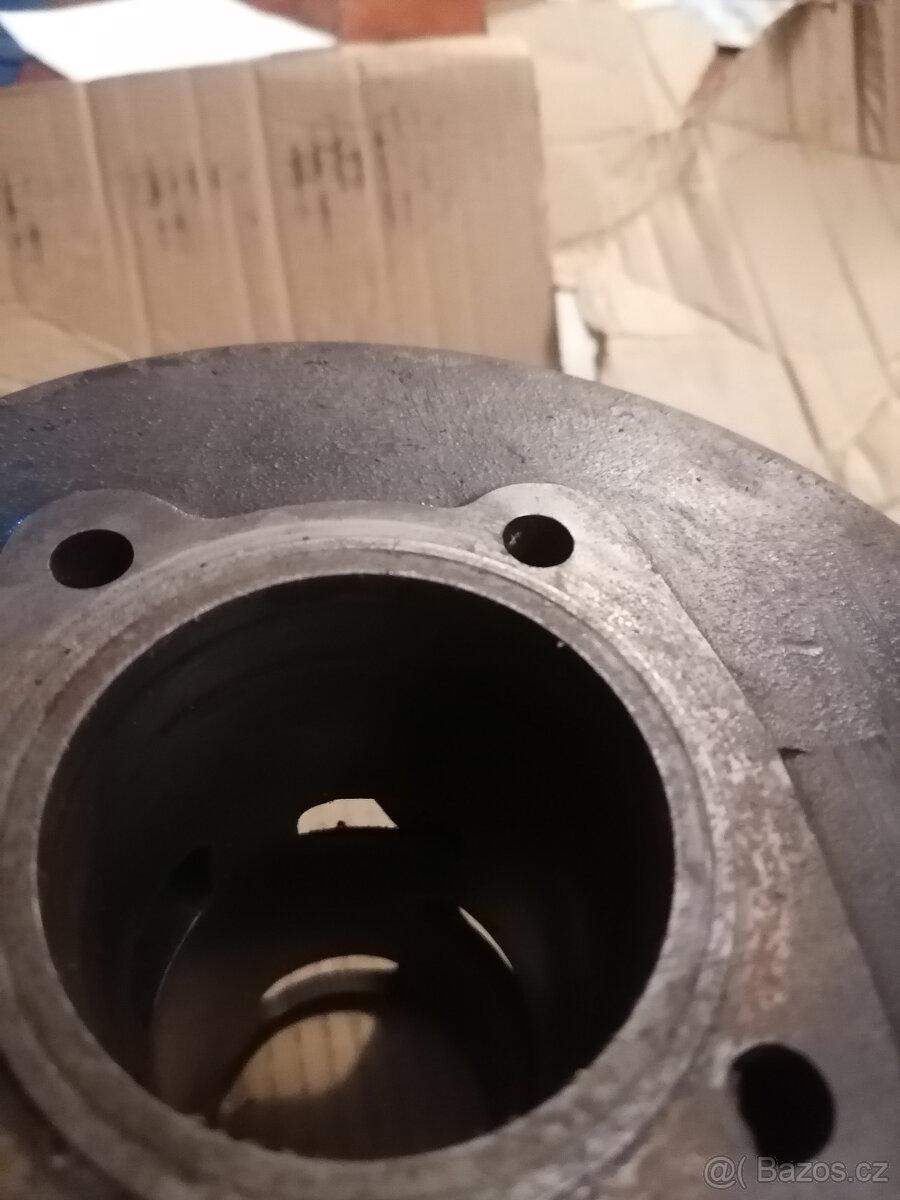 Válec JAWA/ČZ s nepoužitým výbrusem 58,5,píst (průměr 58,44) - 5