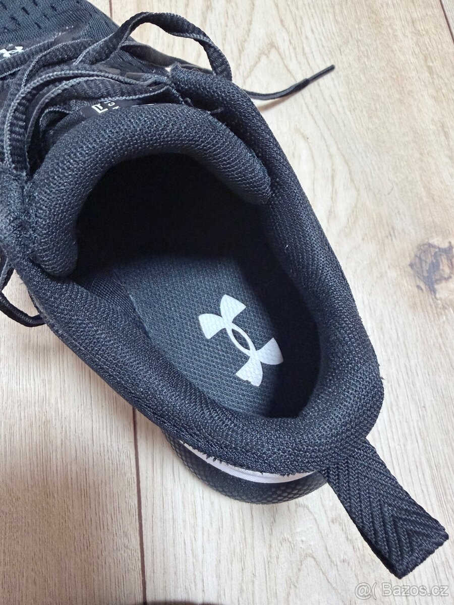 Boty under armour hovr Turbulence - 5