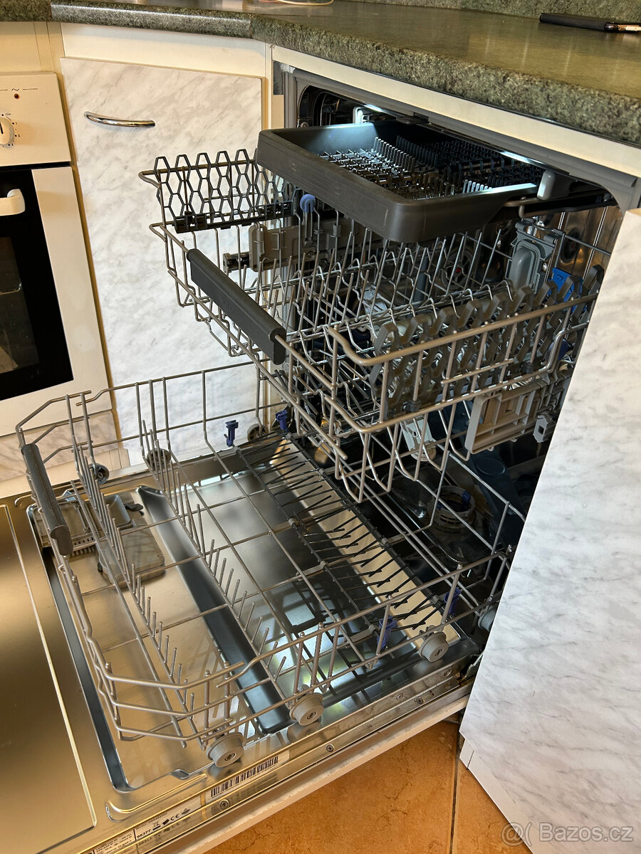 Vestavná myčka Beko - 5