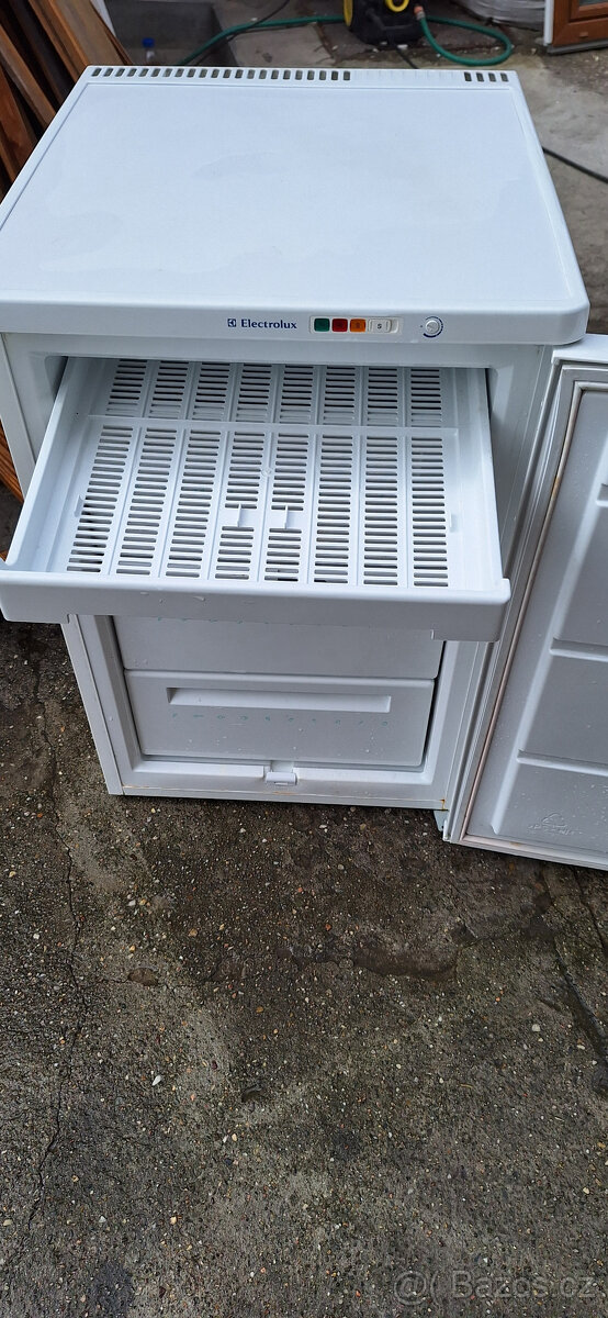 Mraznička Elektrolux 100 litrů - 5