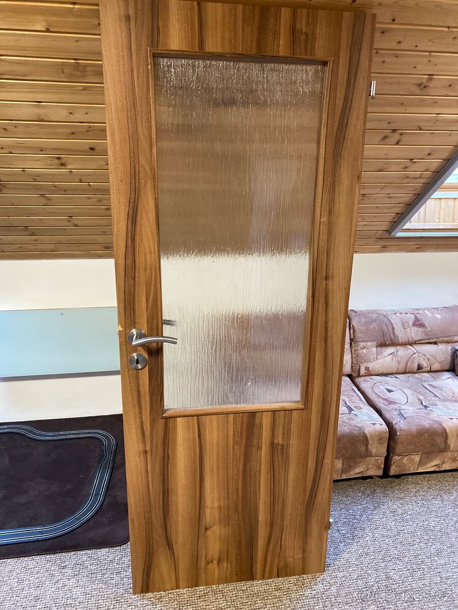 Interiérové dveře dekor ořech - 5