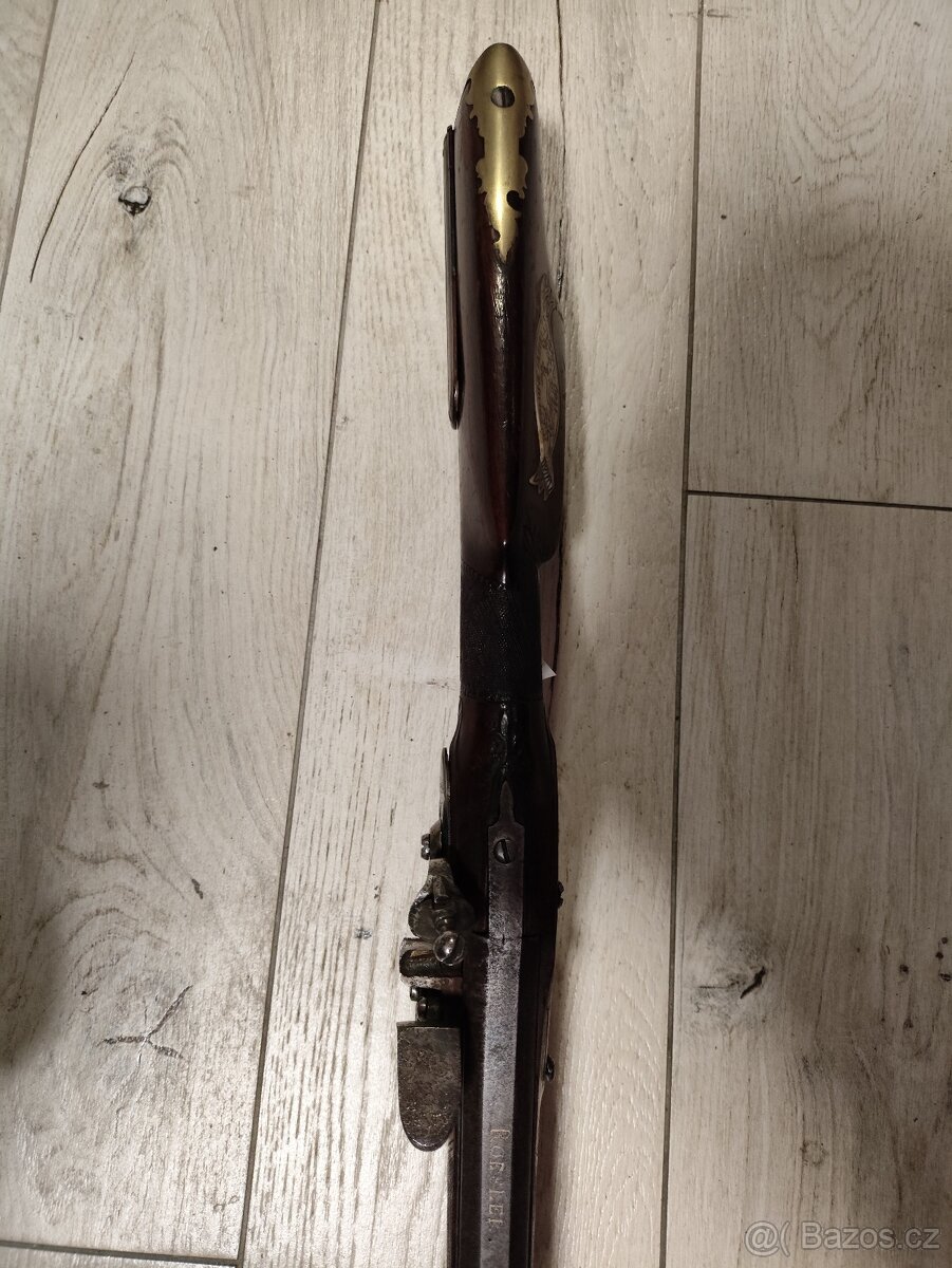 Barokní křesadlová puška - 5