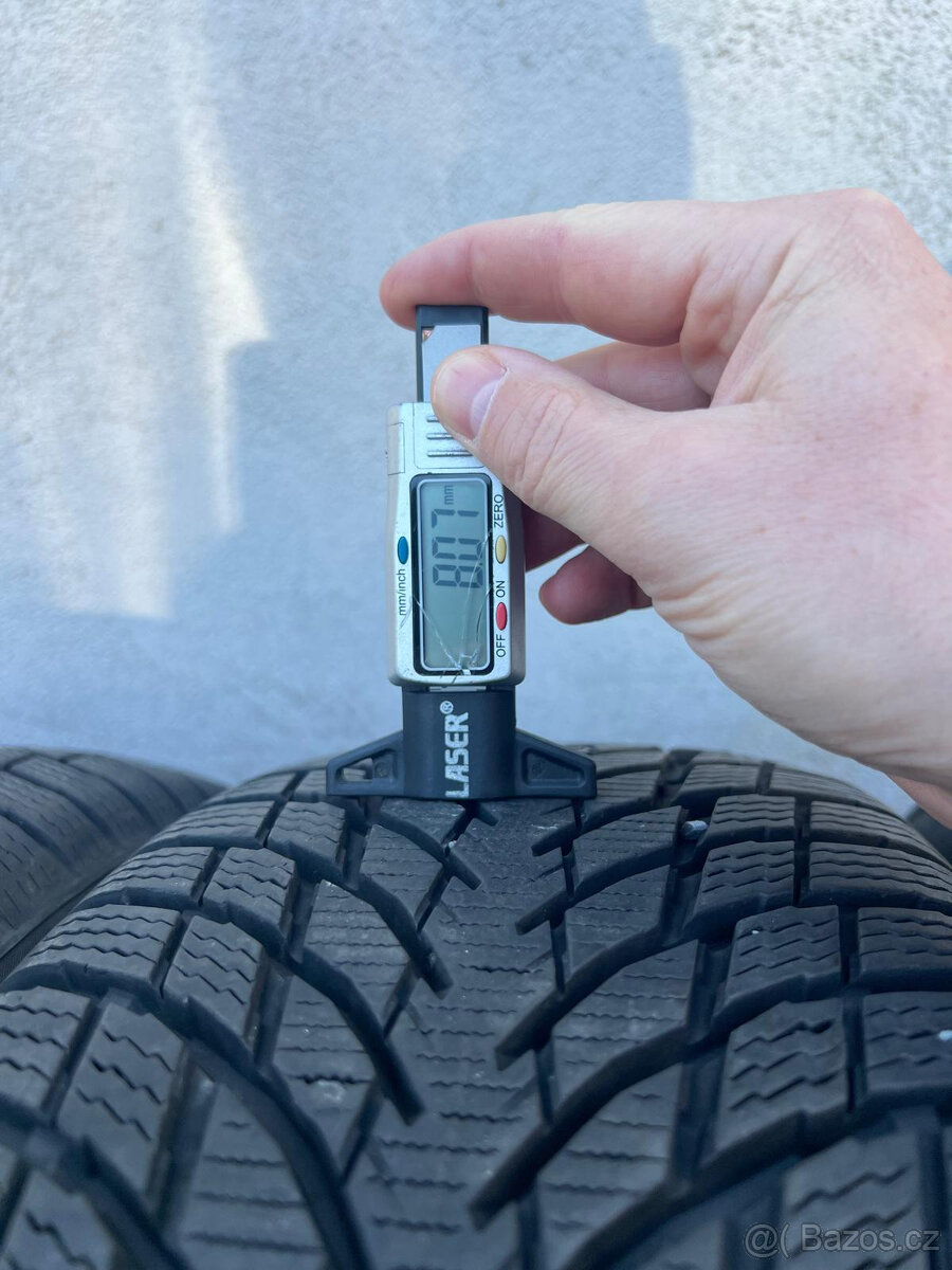 205/55R17 WR SNOWPROOF P 95V XL zimní pneu 8mm - 5