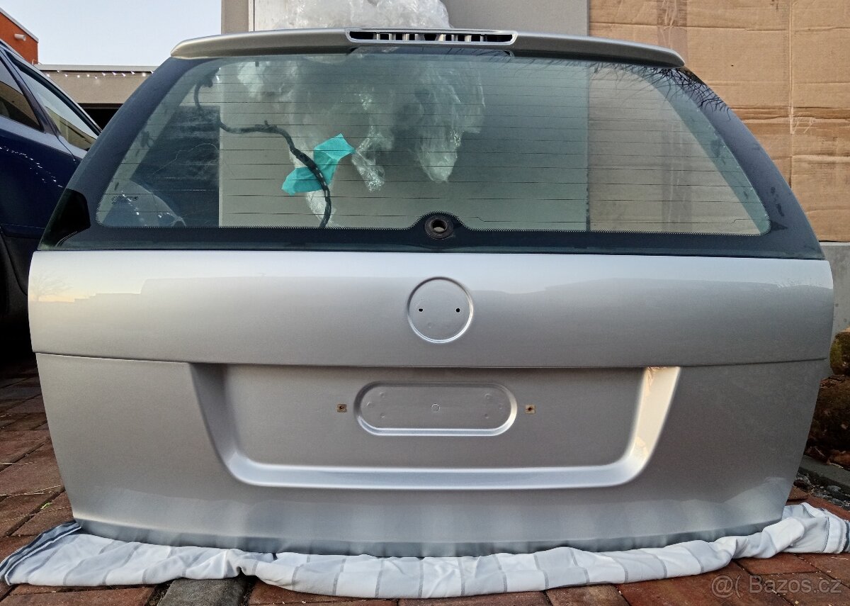 Páté dveře Škoda Octavia 2 kombi - 5