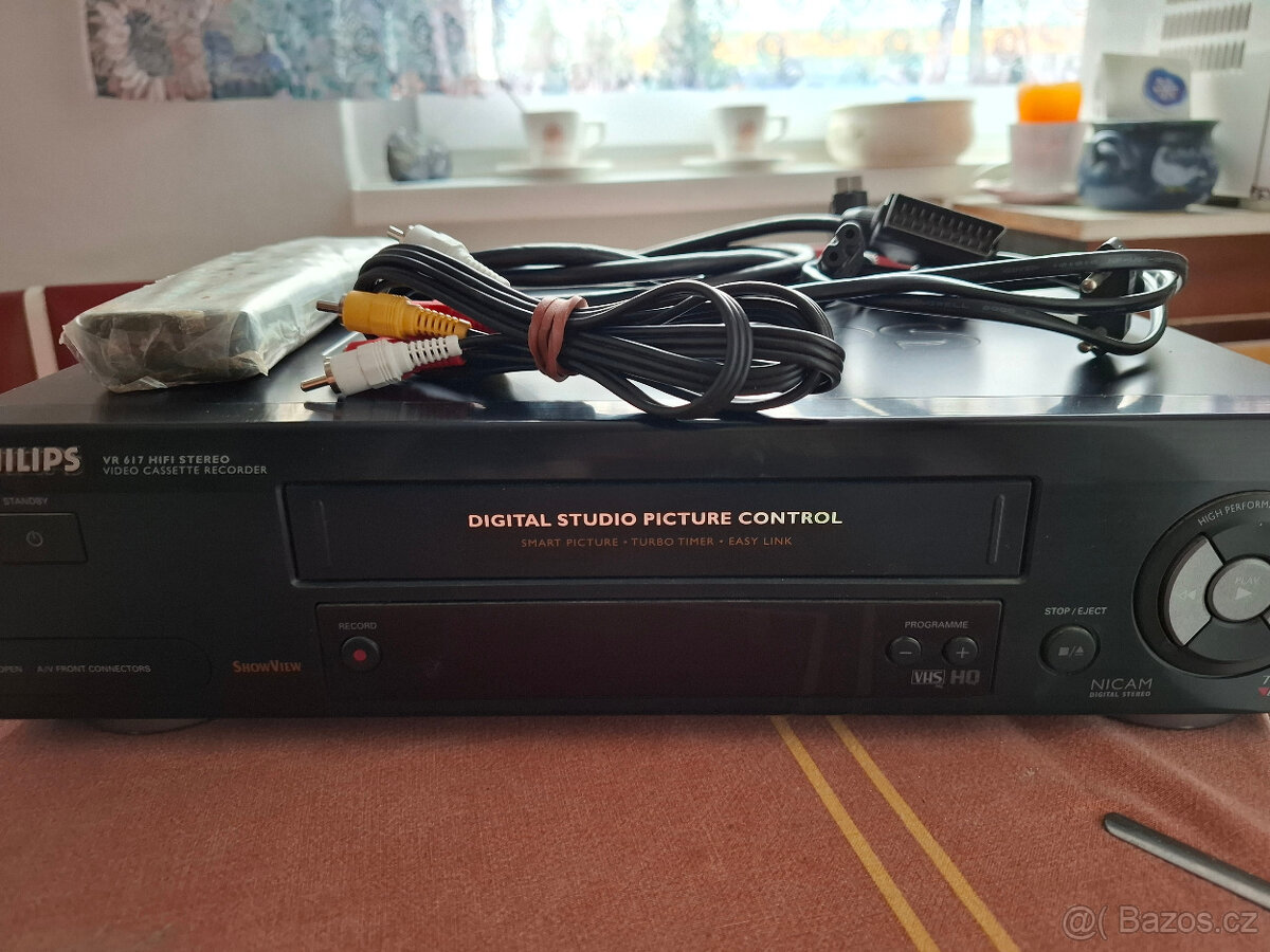 Prodám dvd Philips,video Panasonic - 5