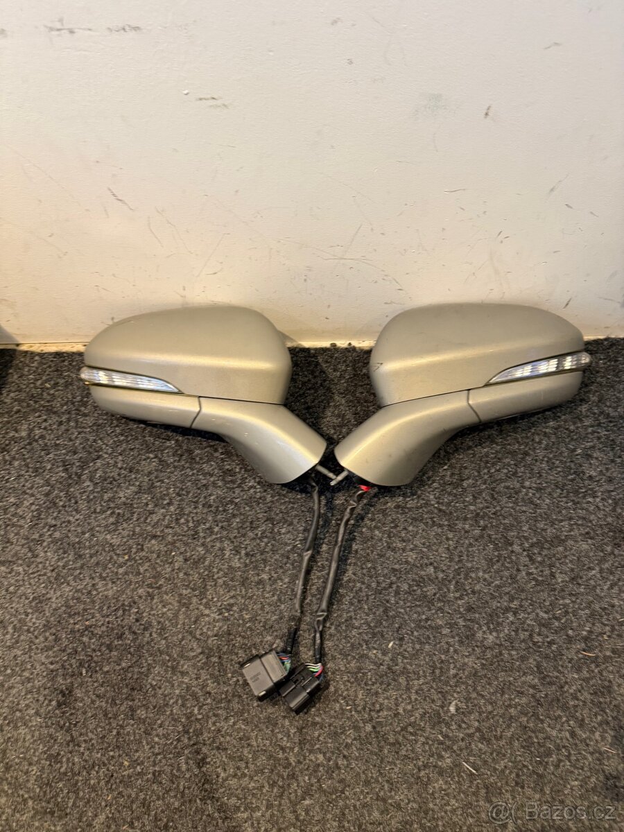 Ford Mondeo dveře mk5 - 5