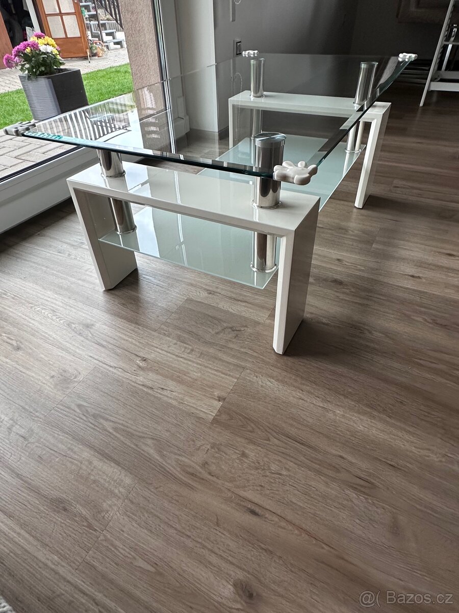 Skleněný konferenční stolek - 5
