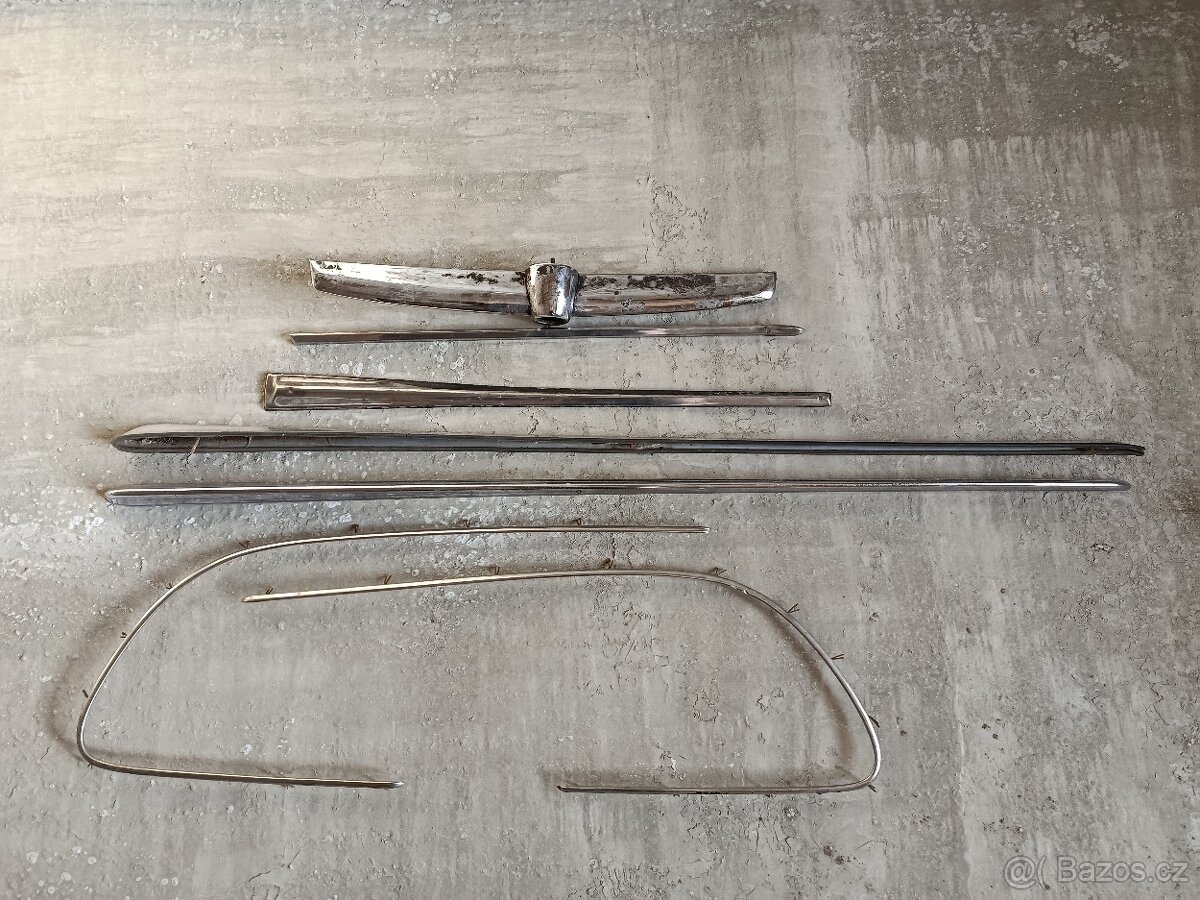 Chromové lišty Tatra 603 - 5