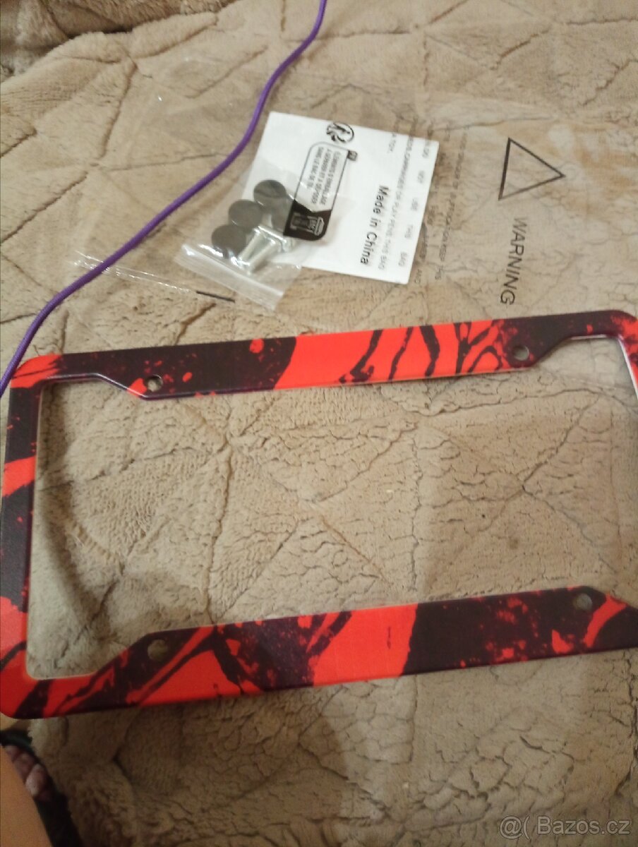 Nový rámeček pod SPZ - 5