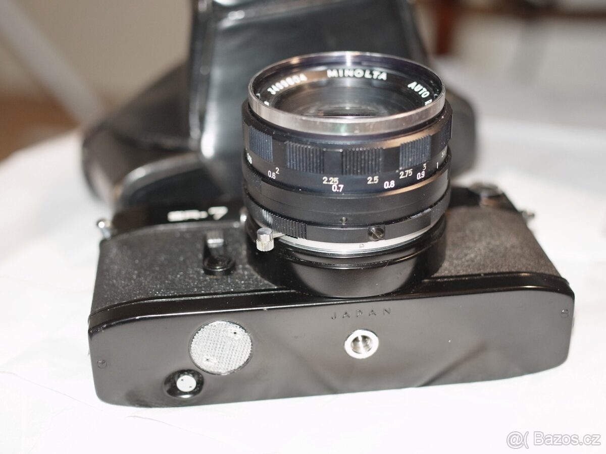 Minolta SR-7 black paint - 5