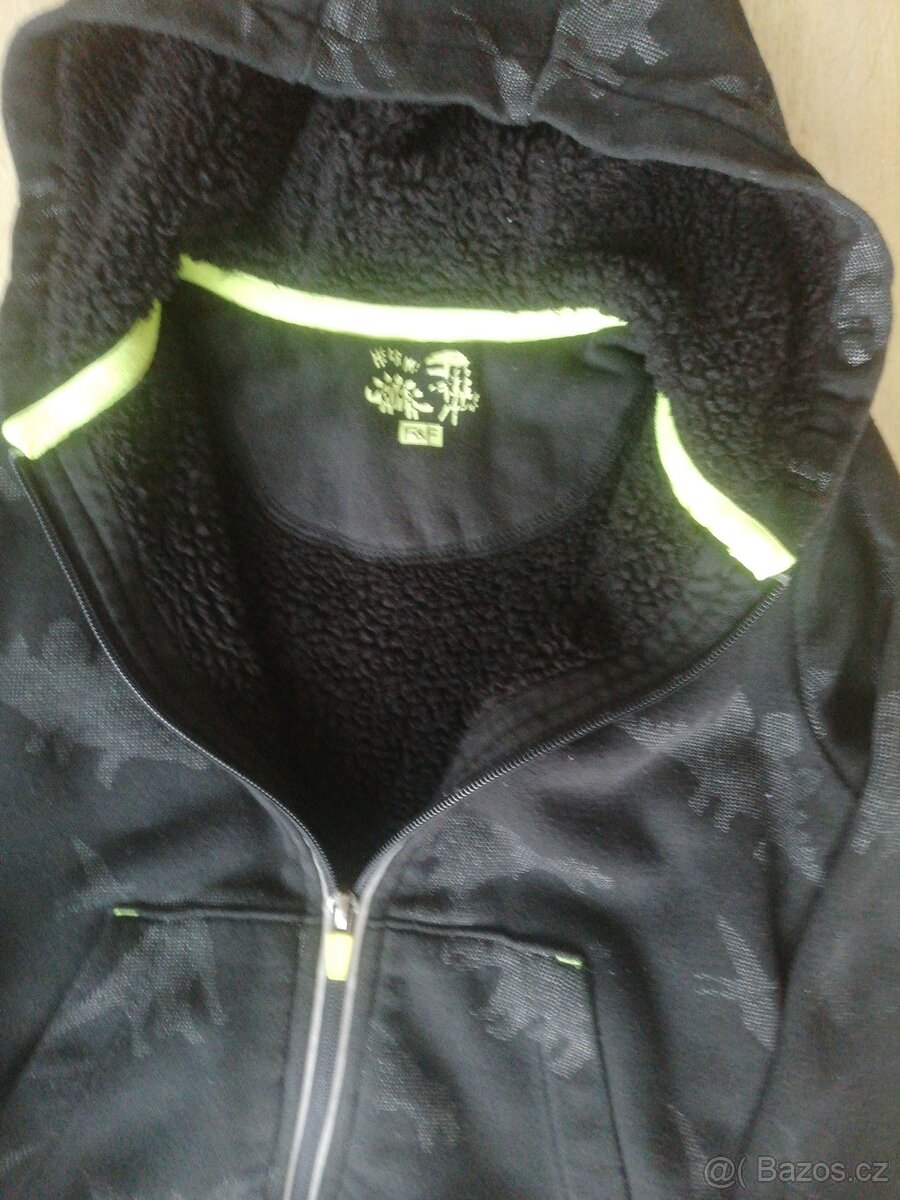 chlapecké mikiny a tepláky vel. 122 - 5