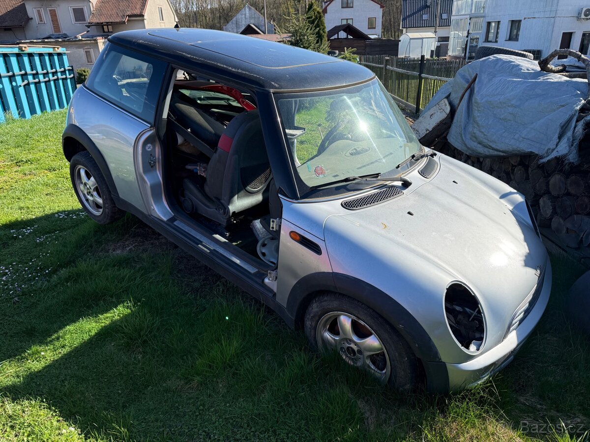 Dva vraky minicooper - 5